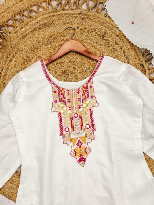 bt- 235 Premium Chanderi wholesale kurti   bt 235 premium chanderi wholesale kurti 2 2025 05 23 11 07 13.jpeg