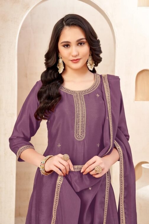 Chinon Suit Vol 1 Heavy Chinon wholesale suit   chinon suit vol 1 heavy chinon wholesale suit 2 2025 05 23 11 08 07.jpeg