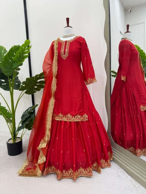 5876 Chinon silk thread & Sequnce wholesale suit   5876 chinon silk thread sequnce wholesale suit 10 2025 05 30 18 28 30.jpeg