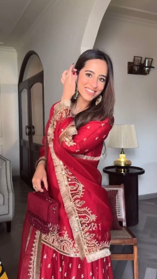 5876 Chinon silk thread & Sequnce wholesale suit   5876 chinon silk thread sequnce wholesale suit 2 2025 05 30 18 28 29.jpeg